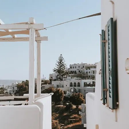Alexandros شقة فندقية 4*