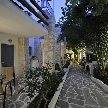 Aparthotel Alexandros 4*