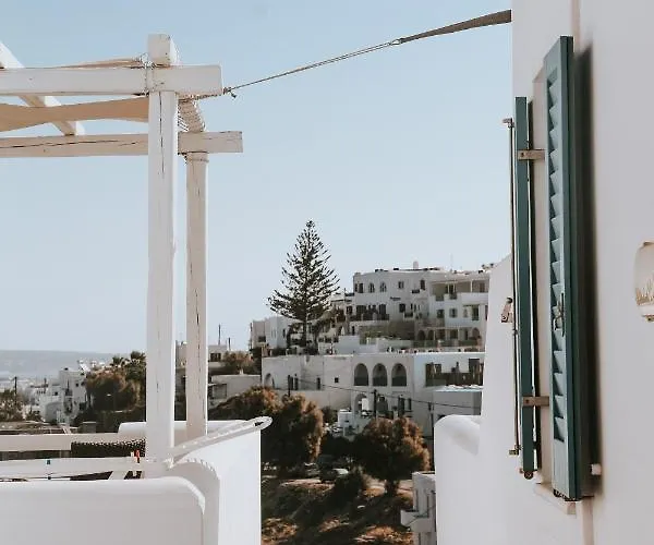 Alexandros Aparthotel 4*