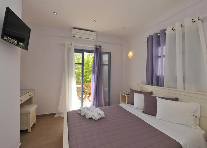 Aparthotel Alexandros 4*