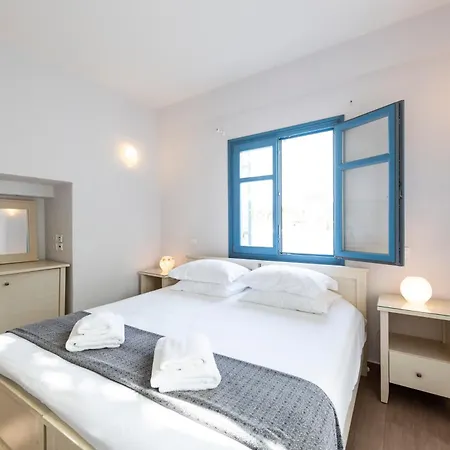 الكسندروس استوديوز 4* ناوسا