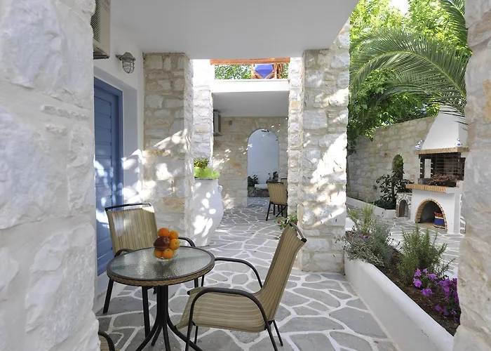 Alexandros Ξενοδοχείο με διαμερίσματα 4*